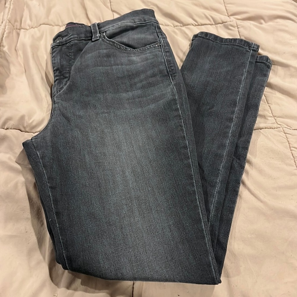 NWOT grey jeans- perfect condition